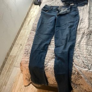 Lee straight leg jean